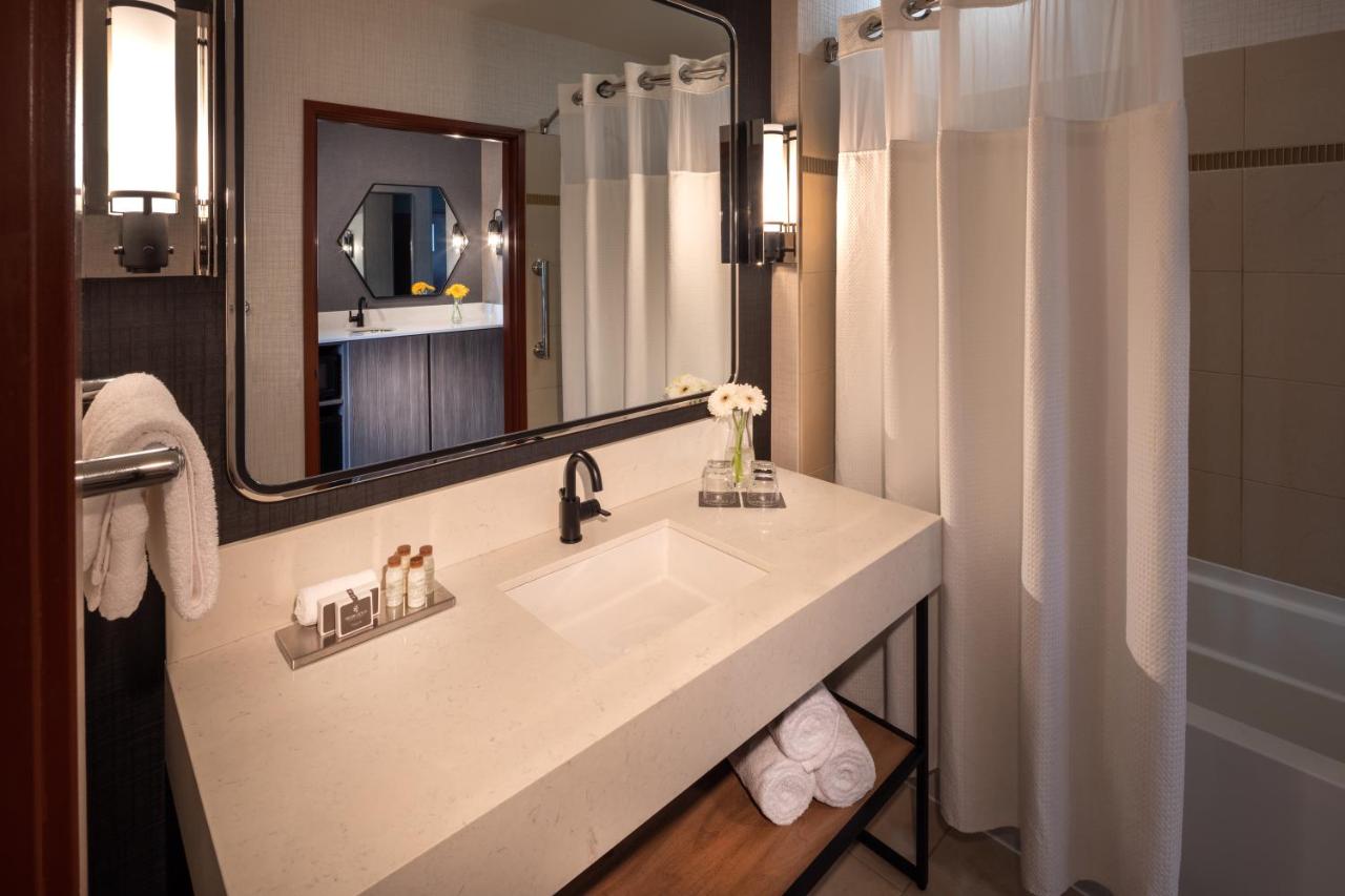 | Silver Cloud Hotel - Seattle Stadium
