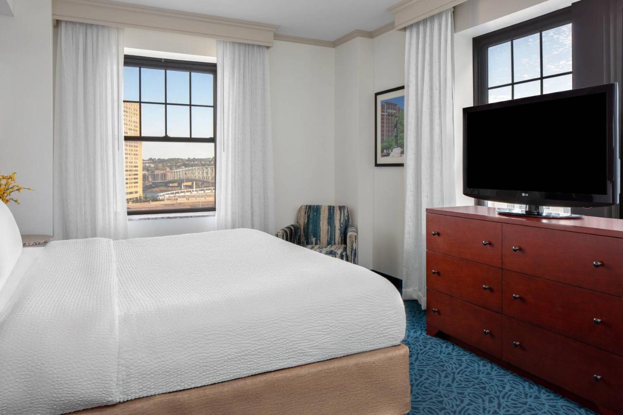 Two-Bedroom Suite at Residence Inn by Marriott Cincinnati Downtown/The Phelps