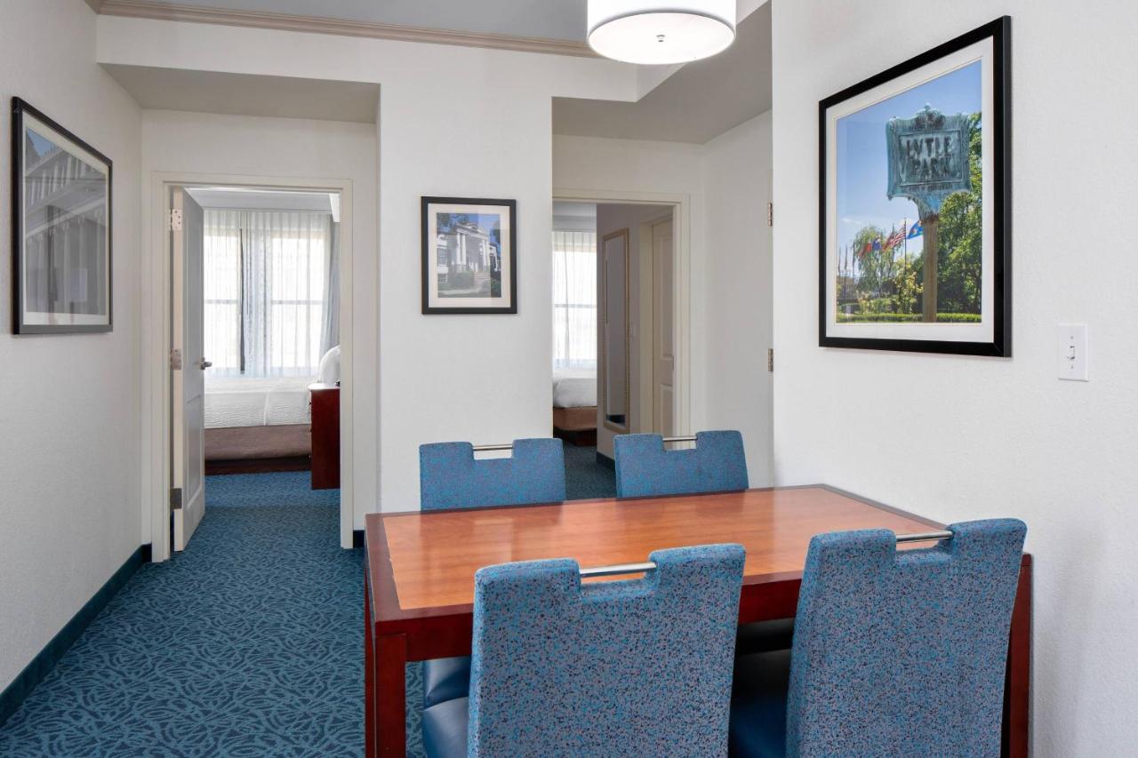 Two-Bedroom Suite at Residence Inn by Marriott Cincinnati Downtown/The Phelps