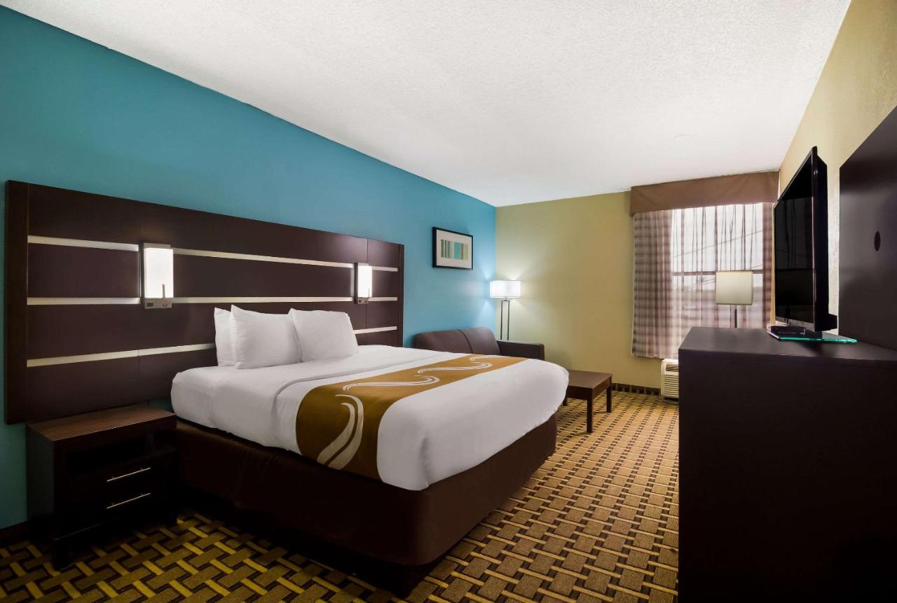 Standard King Room with Sofa Bed - Non-Smoking at Quality Inn Houston East I-10