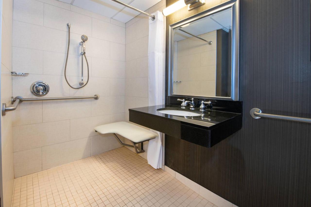 | Delta Hotels by Marriott Baltimore Hunt Valley
