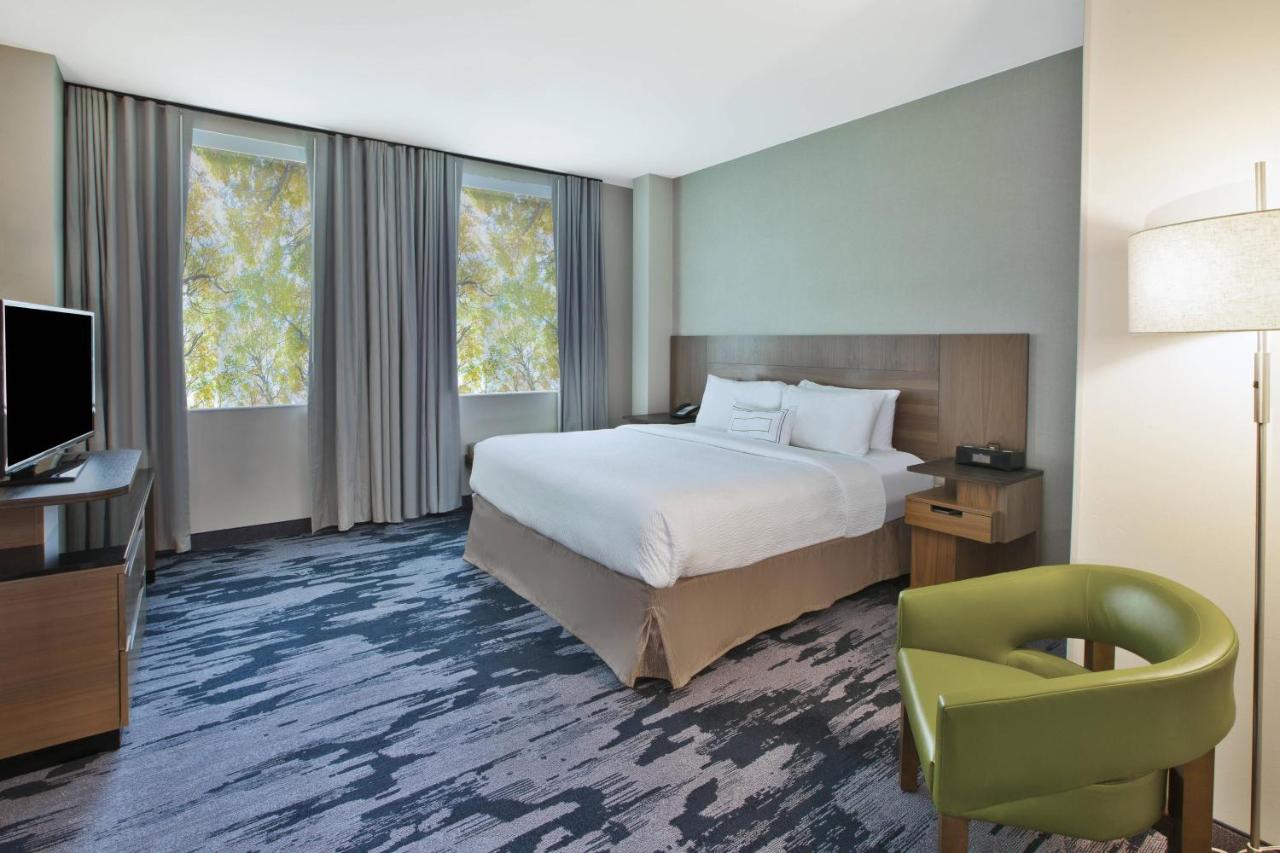 | Fairfield Inn & Suites by Marriott Milwaukee Downtown