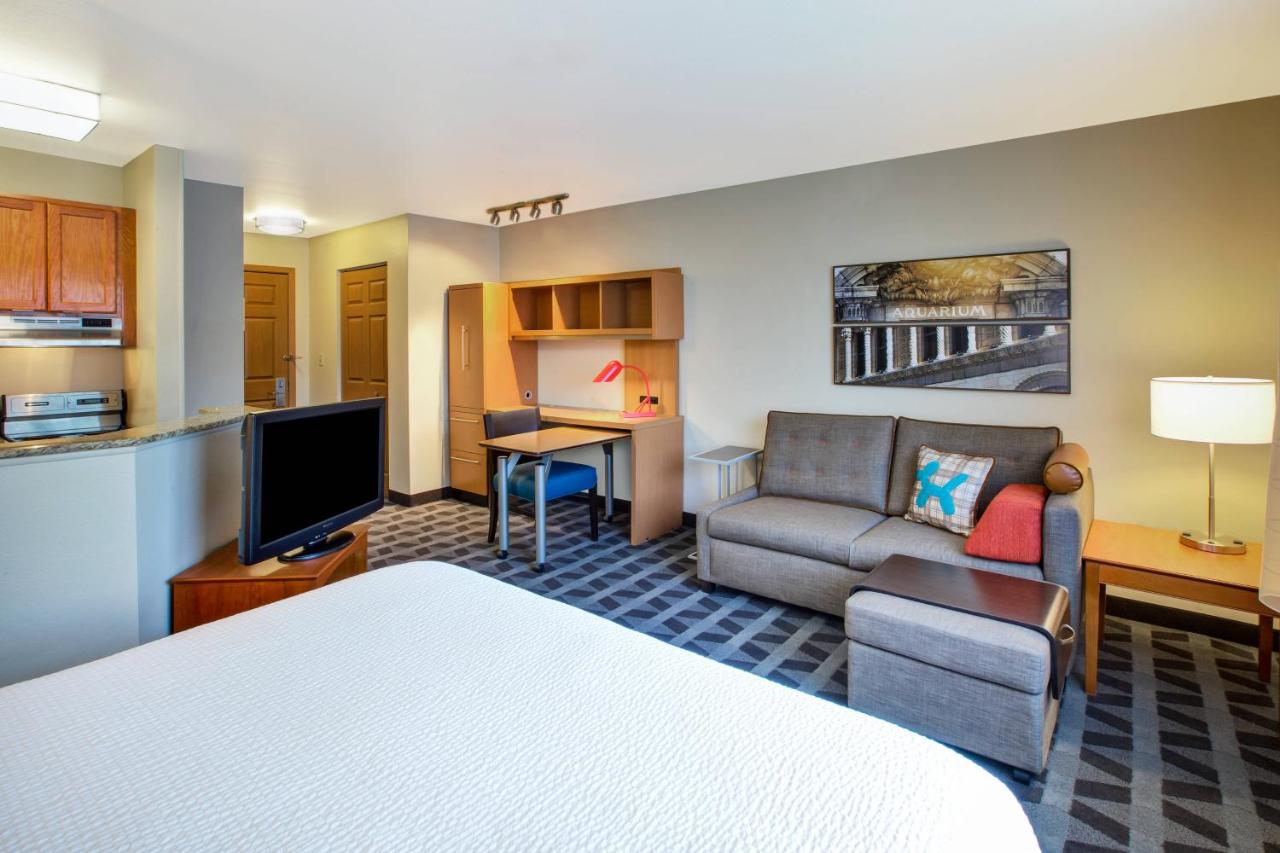  | TownePlace Suites by Marriott Detroit Dearborn