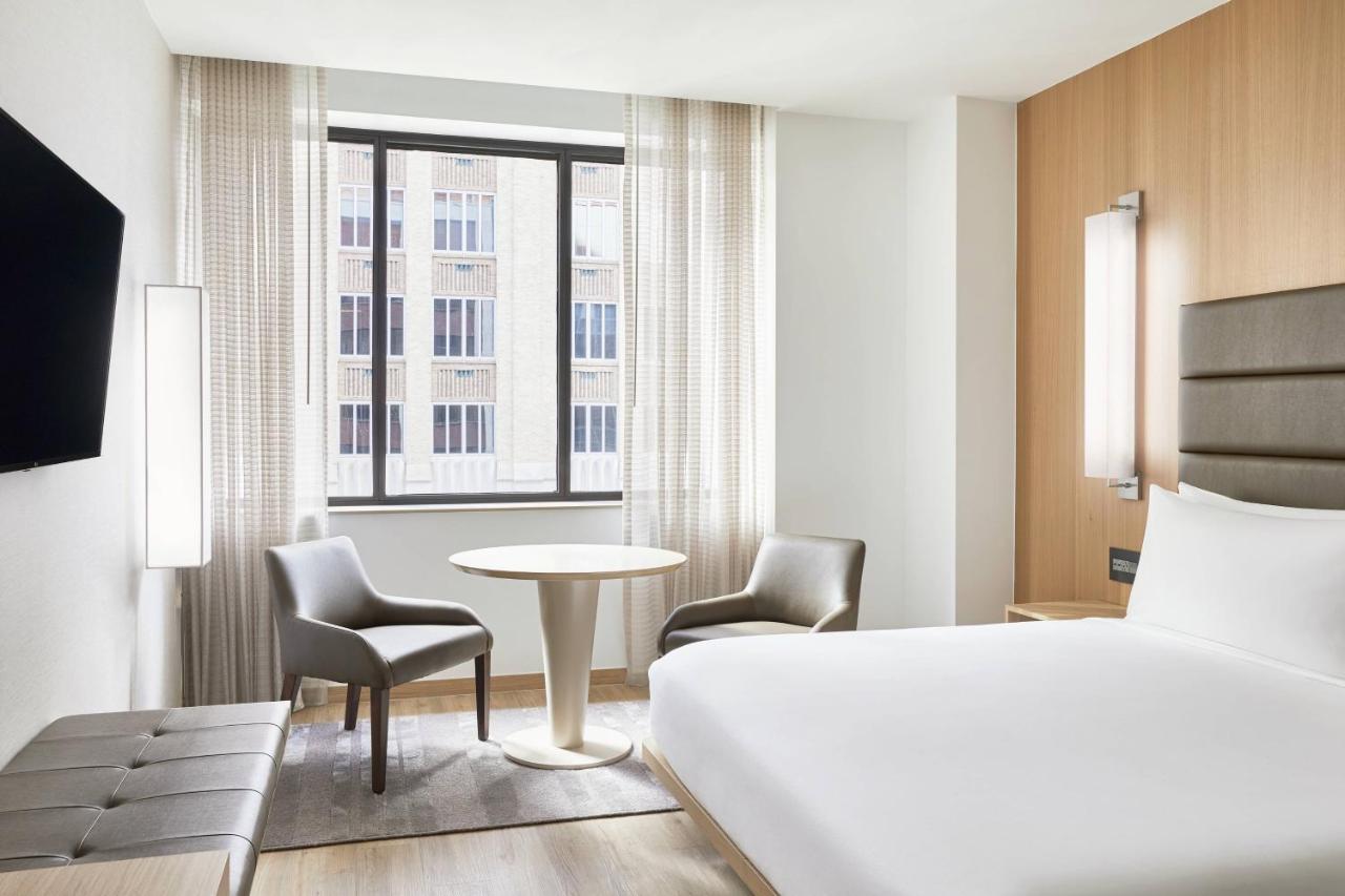 Guest room, 1 King, City view at AC Hotels by Marriott Houston Downtown