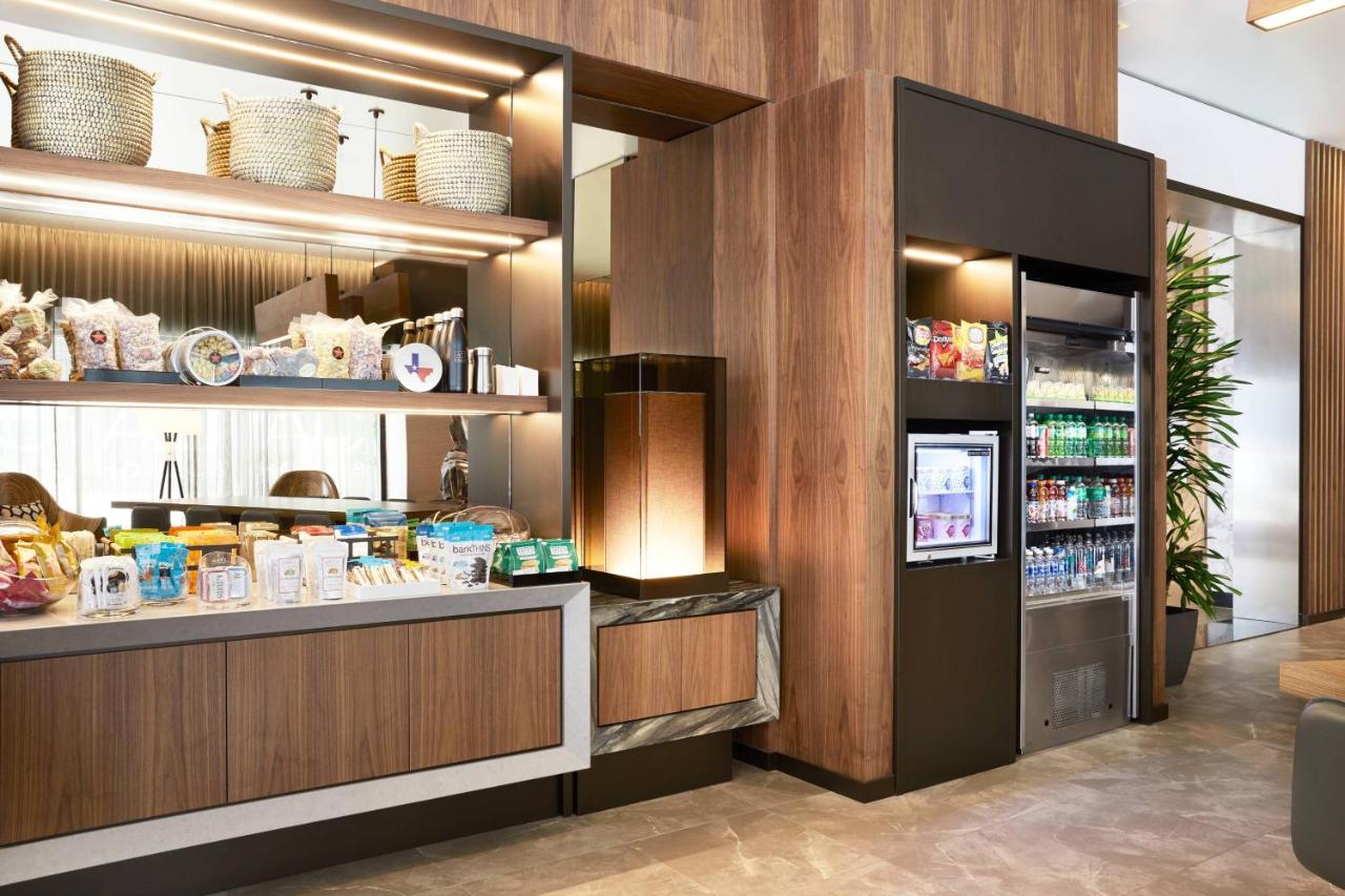 | AC Hotel by Marriott Houston Downtown