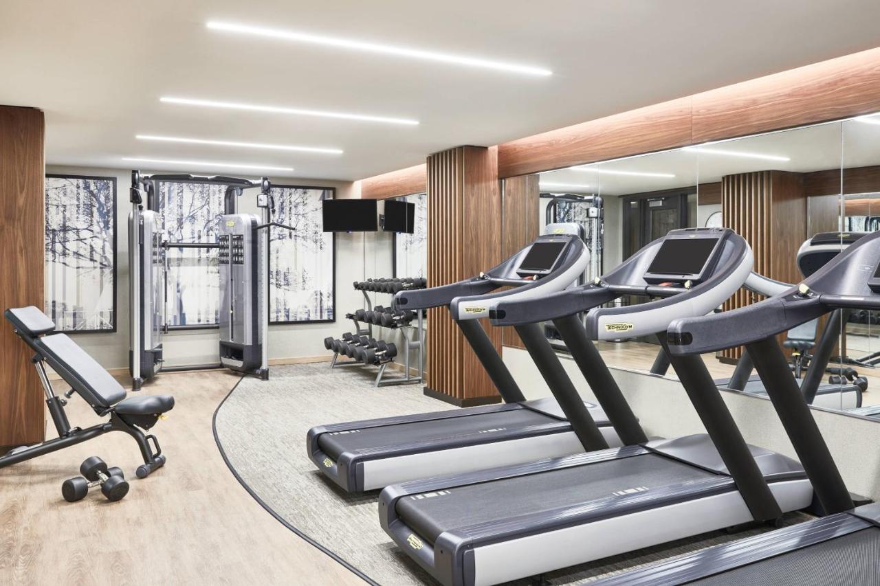 | AC Hotel by Marriott Houston Downtown