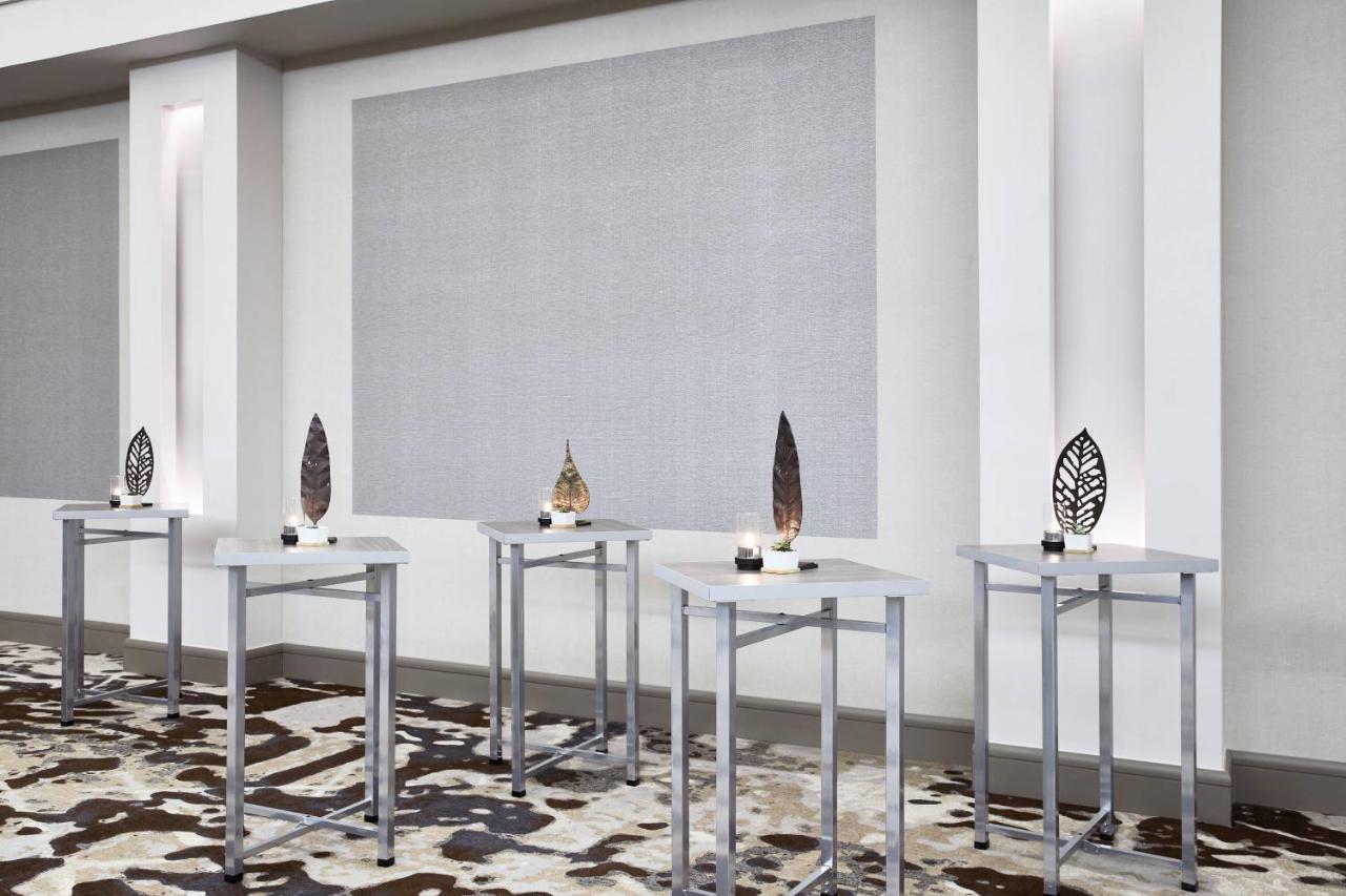 | AC Hotel by Marriott Houston Downtown