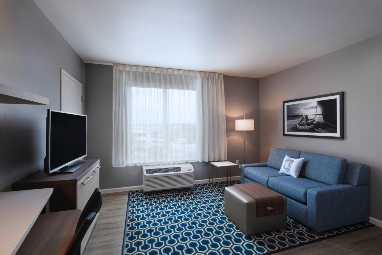 1 Bedroom Suite, 1 King, Sofa bed at TownePlace Suites by Marriott San Diego Airport/Liberty Station
