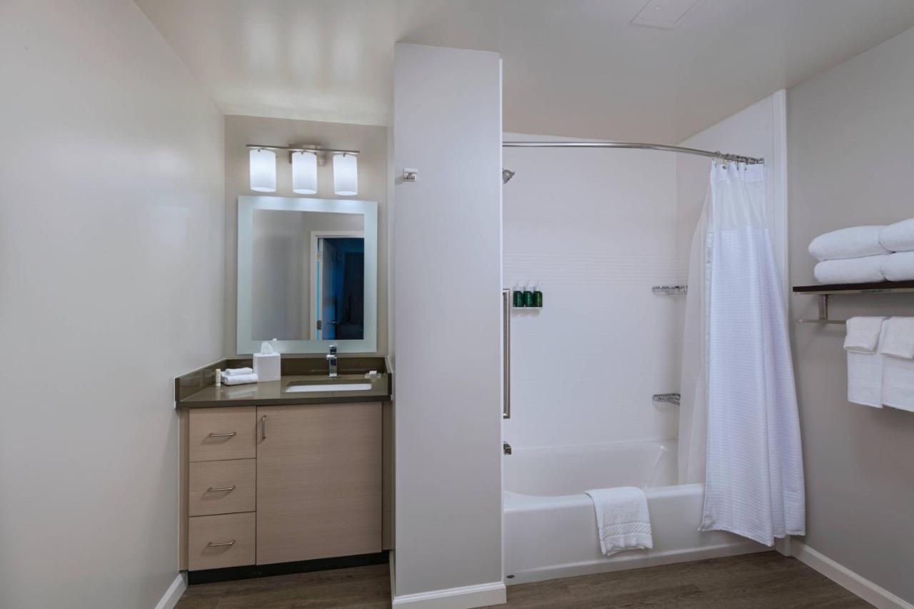 Studio, 2 Queen at TownePlace Suites by Marriott San Diego Airport/Liberty Station