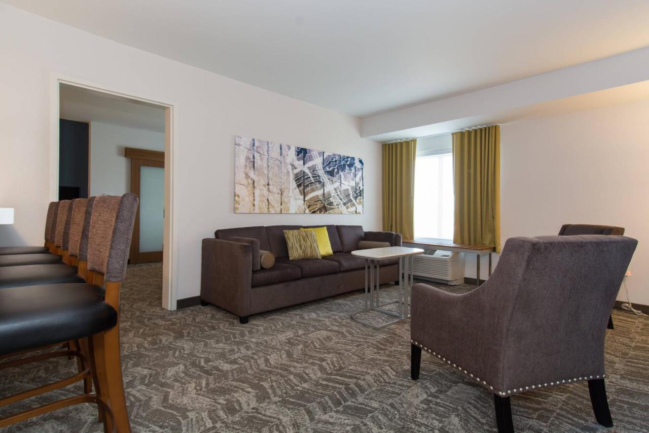 | SpringHill Suites by Marriott Charlotte Ballantyne