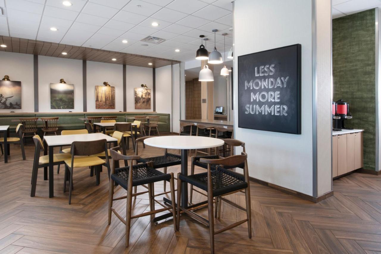 | Fairfield by Marriott Inn & Suites Dallas East