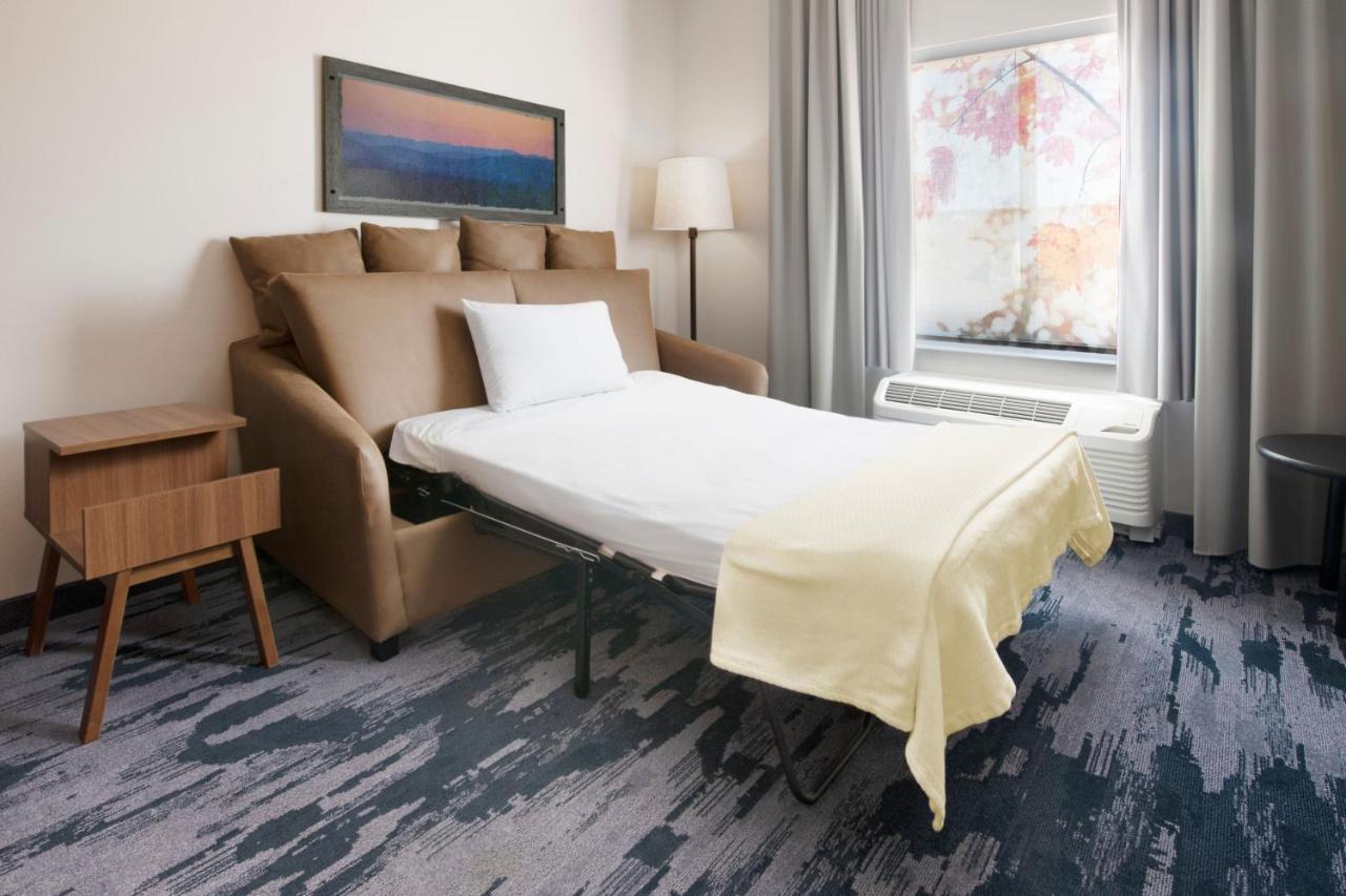 | Fairfield by Marriott Inn & Suites Dallas East