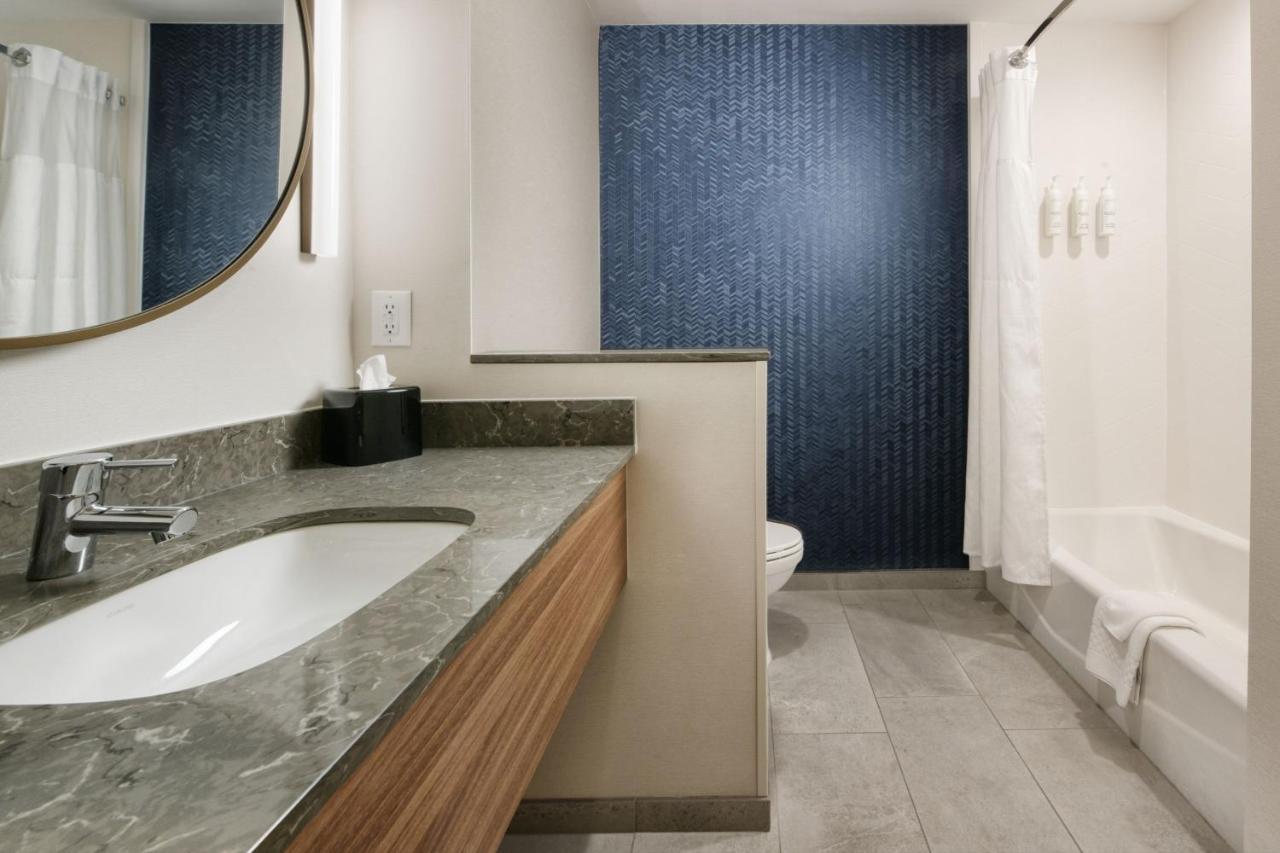 | Fairfield by Marriott Inn & Suites Dallas East