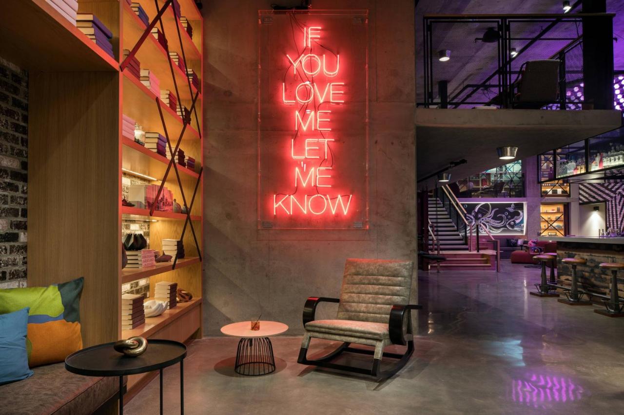  | Moxy San Diego Gaslamp Quarter