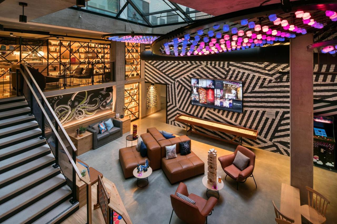  | Moxy San Diego Gaslamp Quarter