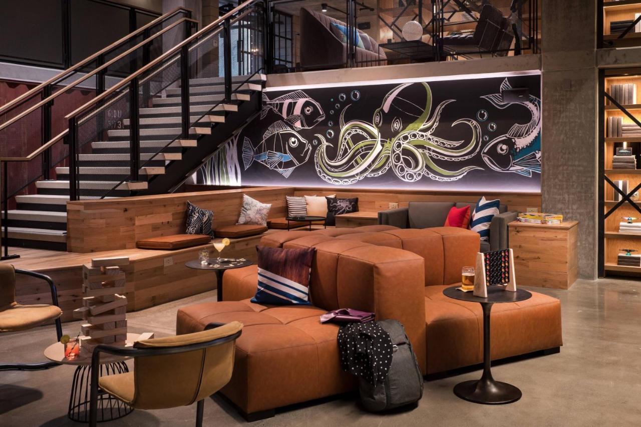  | Moxy San Diego Gaslamp Quarter