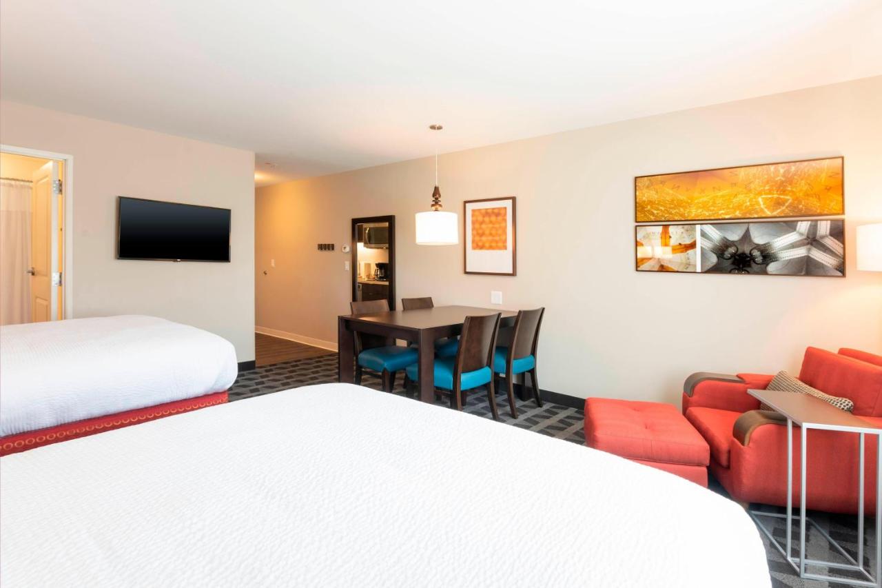  | TownePlace Suites by Marriott Louisville North