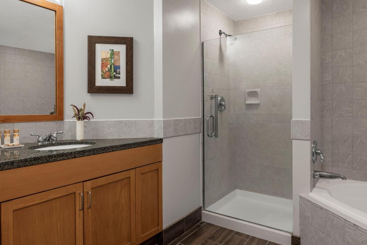 | Grand Residences by Marriott, Tahoe - 1 to 3 bedrooms & Pent
