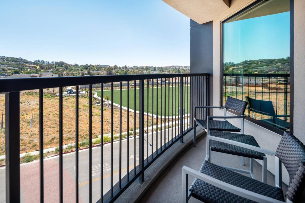Deluxe King Guest Room with Sofa Bed at Courtyard by Marriott Petaluma Sonoma County