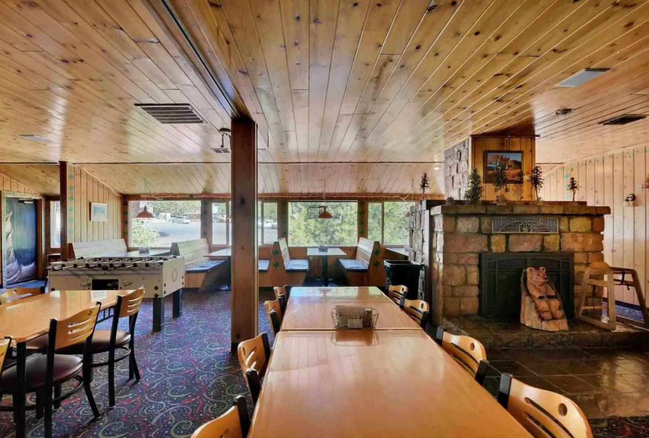 | Strawberry Inn