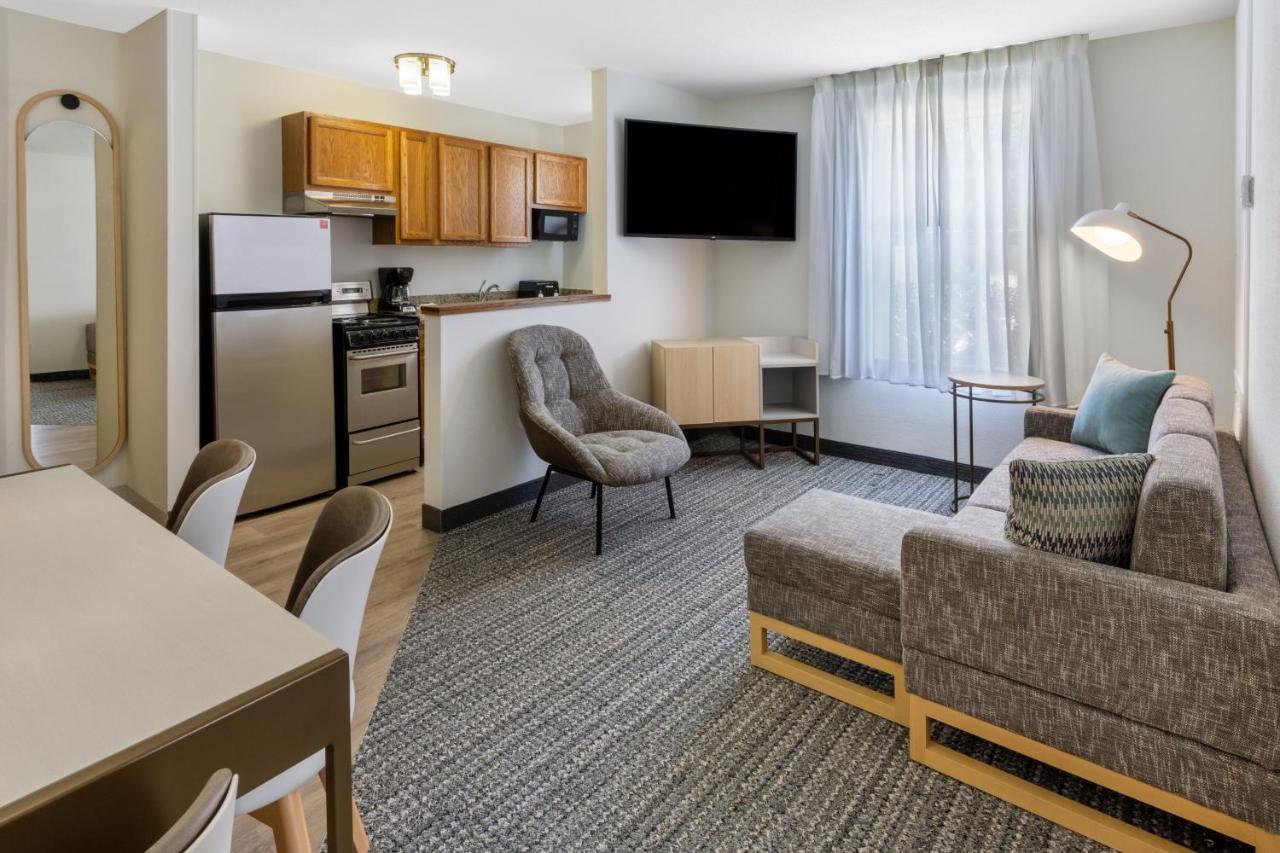 Two-Bedroom Suite at TownePlace Suites by Marriott Metairie New Orleans