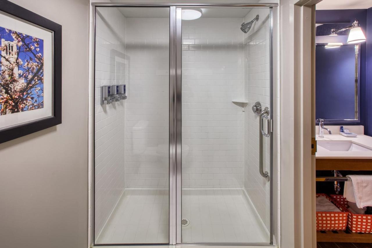 King Room at Four Points By Sheraton Raleigh Durham Airport