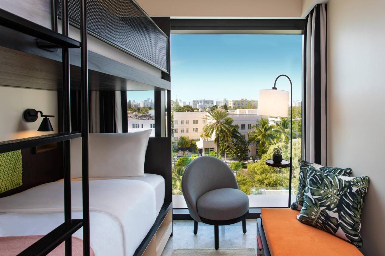 2 Bunk Beds Guest Room with 4 Twin/Single Bed(s) at Moxy Miami South Beach