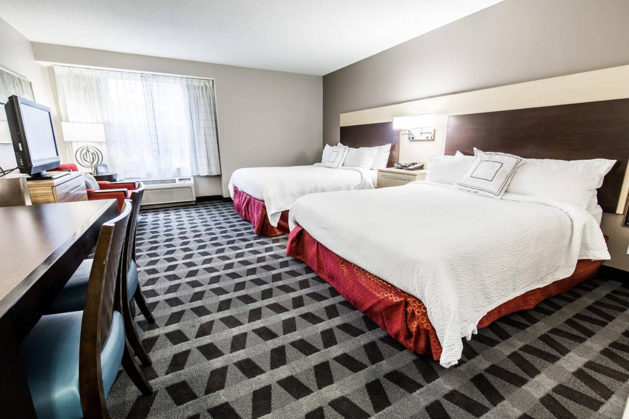 | TownePlace Suites by Marriott Gilford
