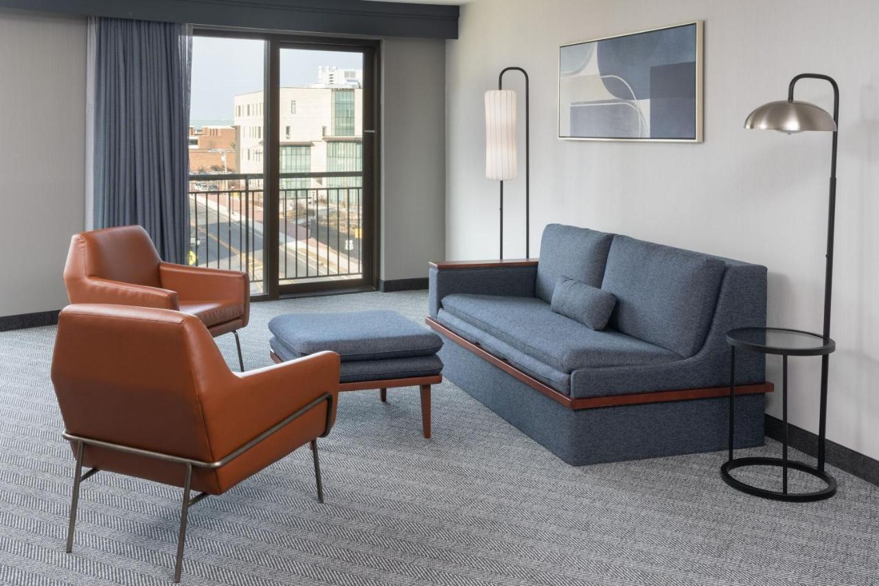 | Courtyard by Marriott Glassboro Rowan University