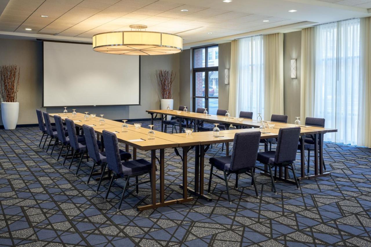 | Courtyard by Marriott Glassboro Rowan University