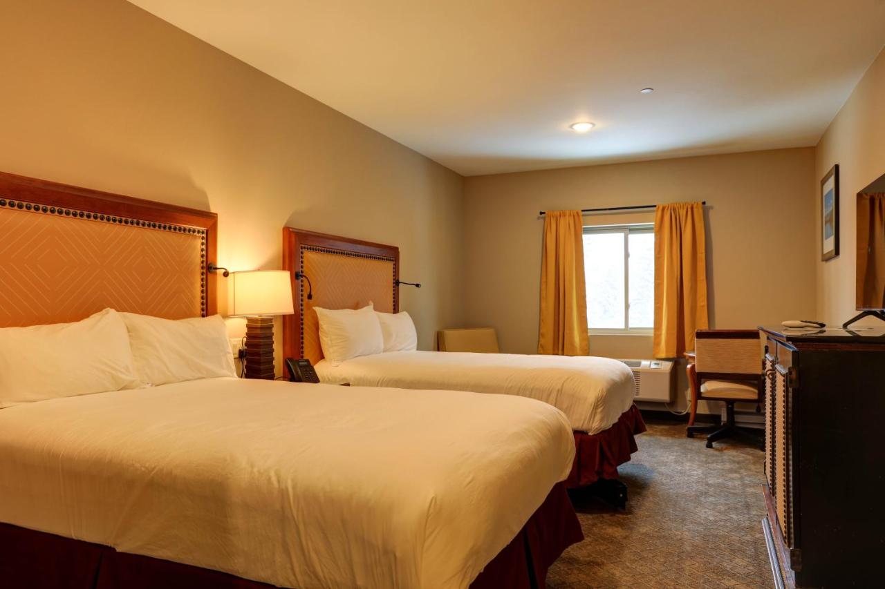 Deluxe Double Room at Wagon Wheel Hotel