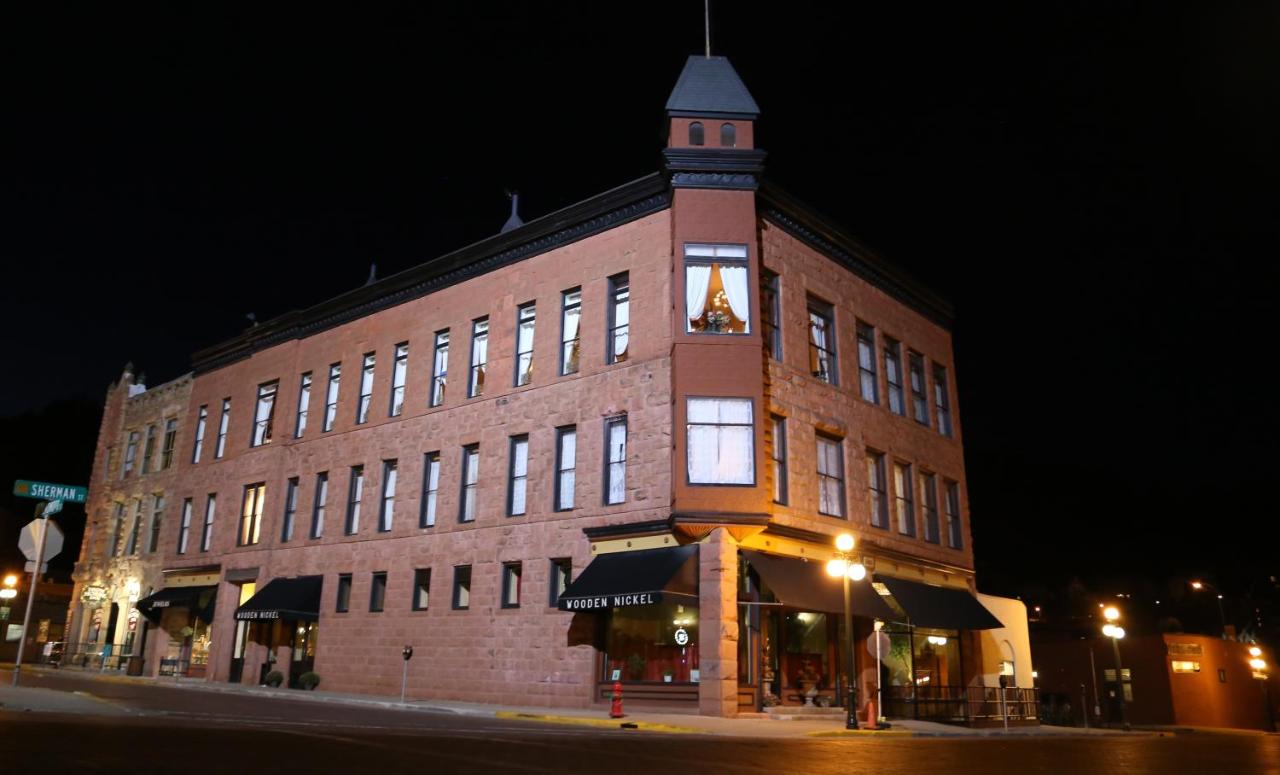  | Martin & Mason Hotel