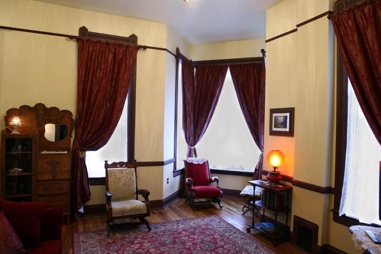  | Martin & Mason Hotel