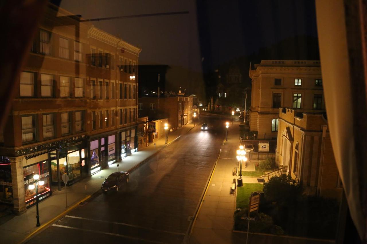  | Martin & Mason Hotel