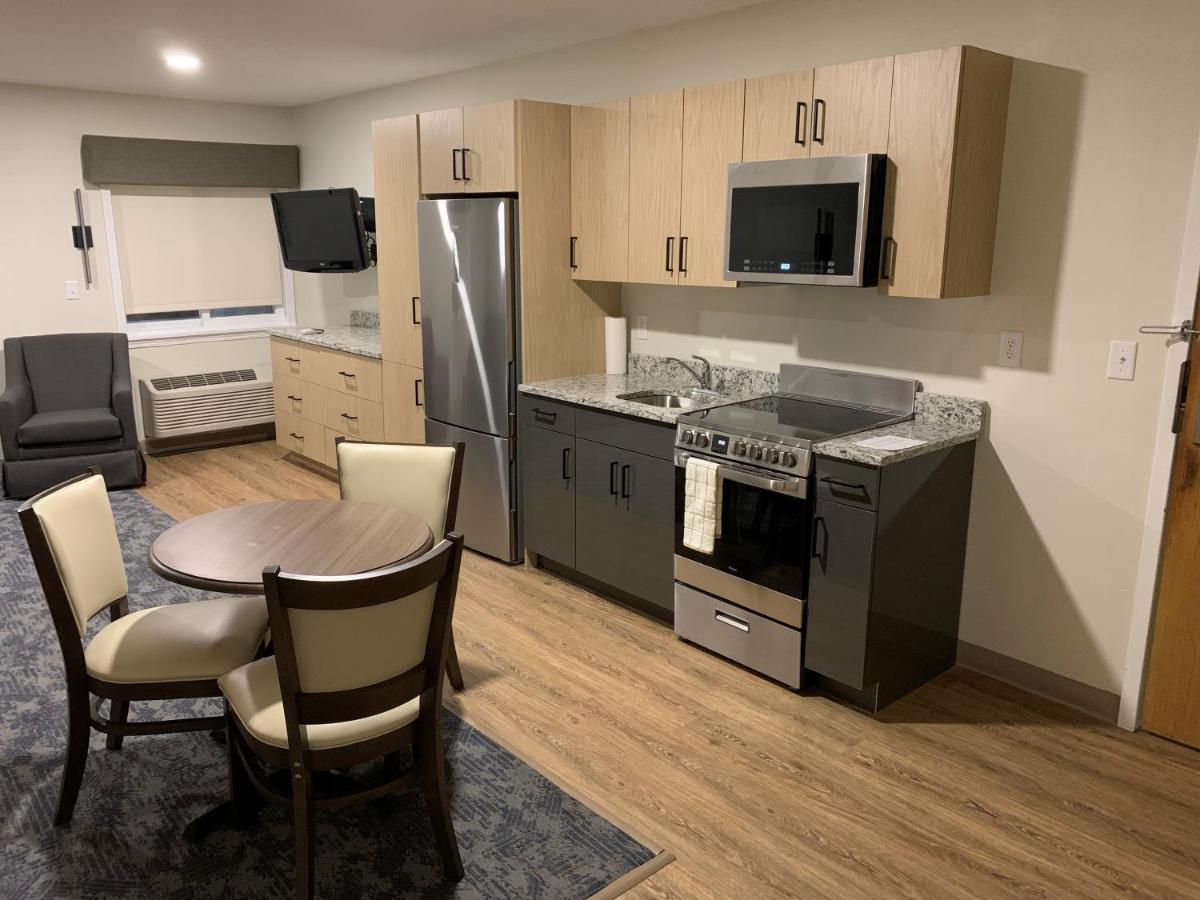 Newly Renovated Suite at Residences at Solomon Pond