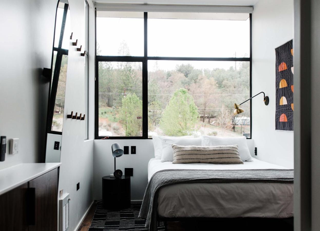 | AutoCamp Yosemite