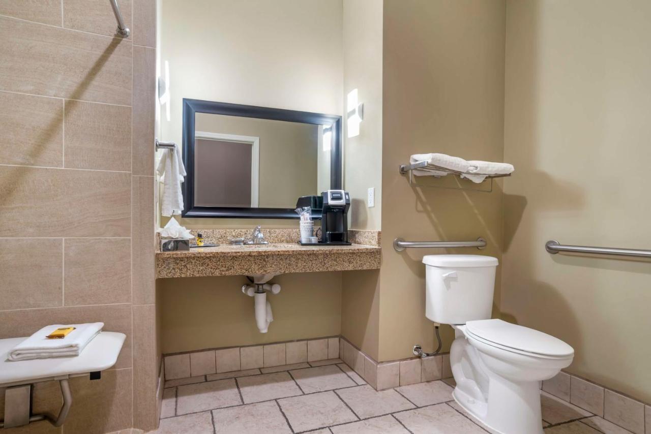  | Best Western Plus Chalmette Hotel