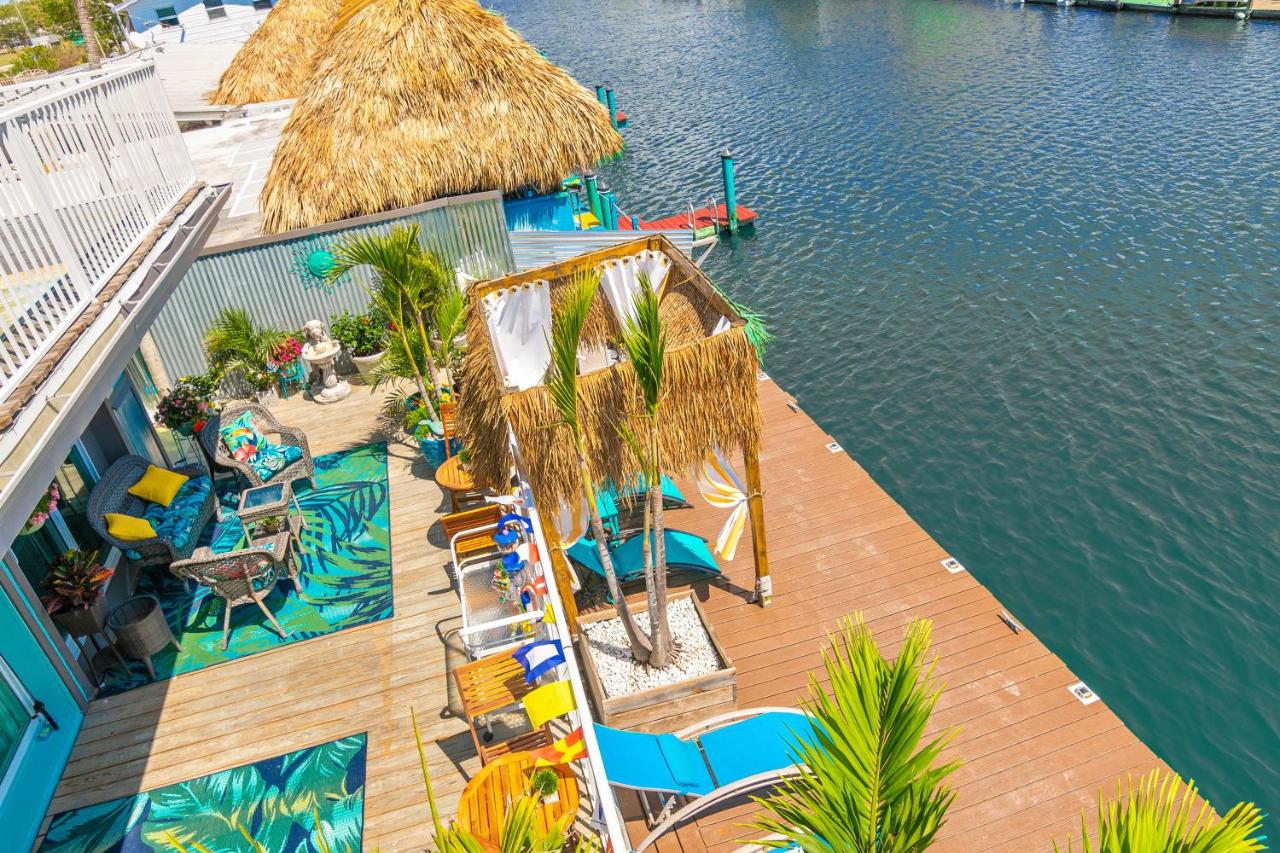 | Latitude 26 Waterfront Boutique Resort - Bonita Springs