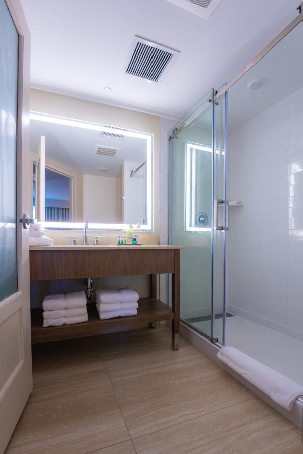 Deluxe King Suite at Mohegan Pennsylvania Casino Resort - Adults Only 21+