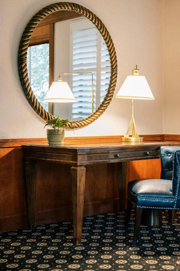Executive King Room at Napa River Inn