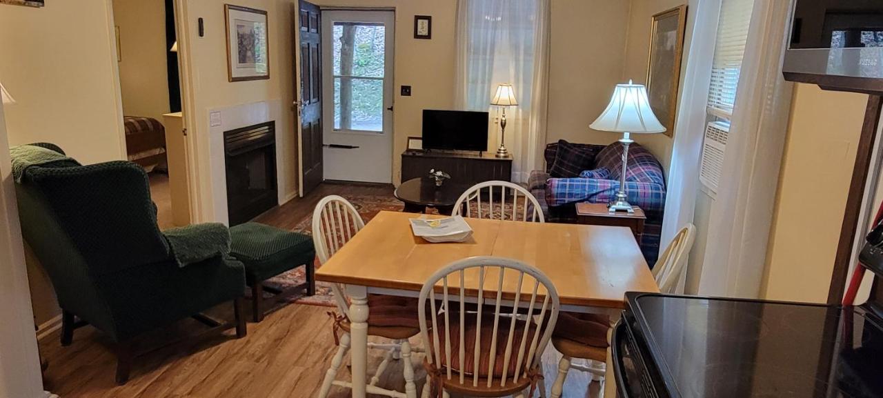 | Arrowmont Stables & Cabins