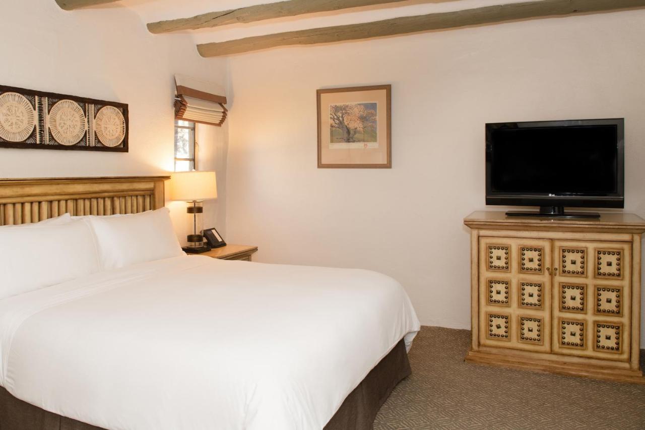 One-Bedroom King Suite at La Posada de Santa Fe, A Tribute Portfolio Resort & Spa by Marriott