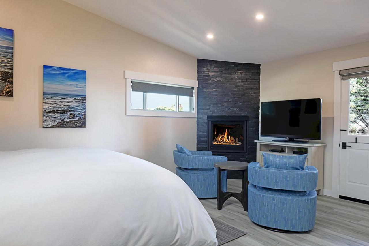 Premium King Room at Cypress Inn On Miramar Beach