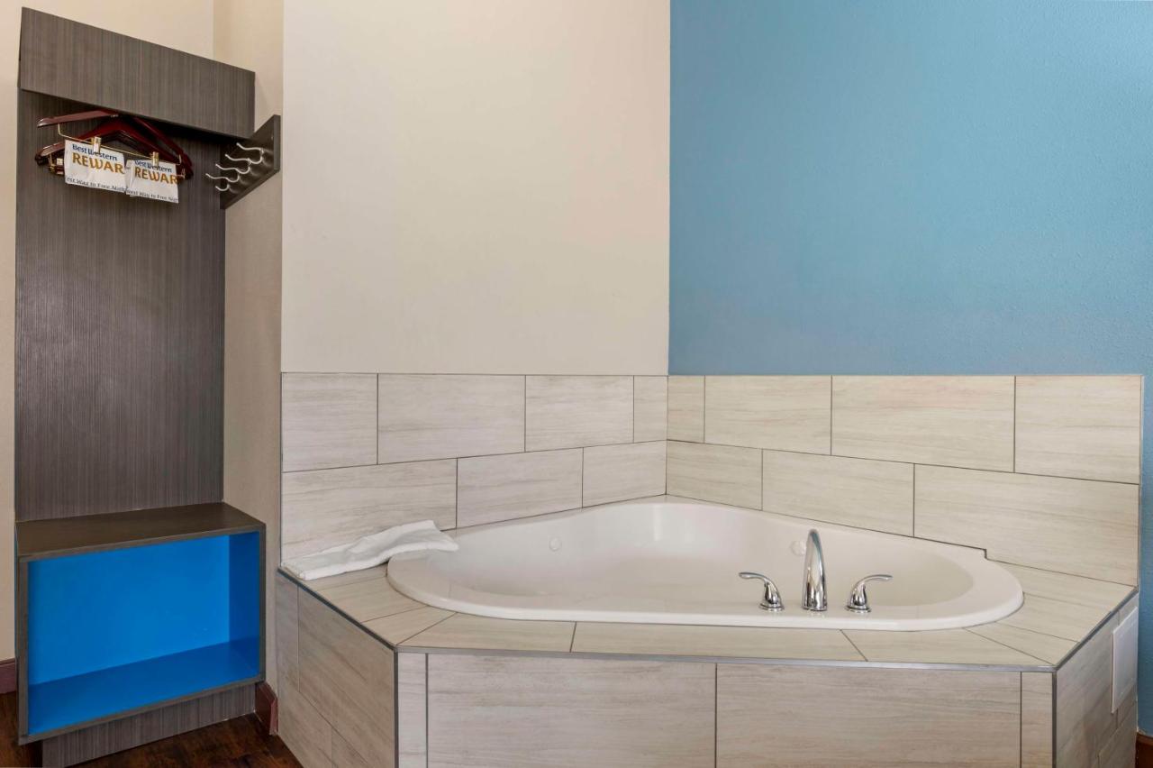 | Best Western Plus South Holland Chicago Southland
