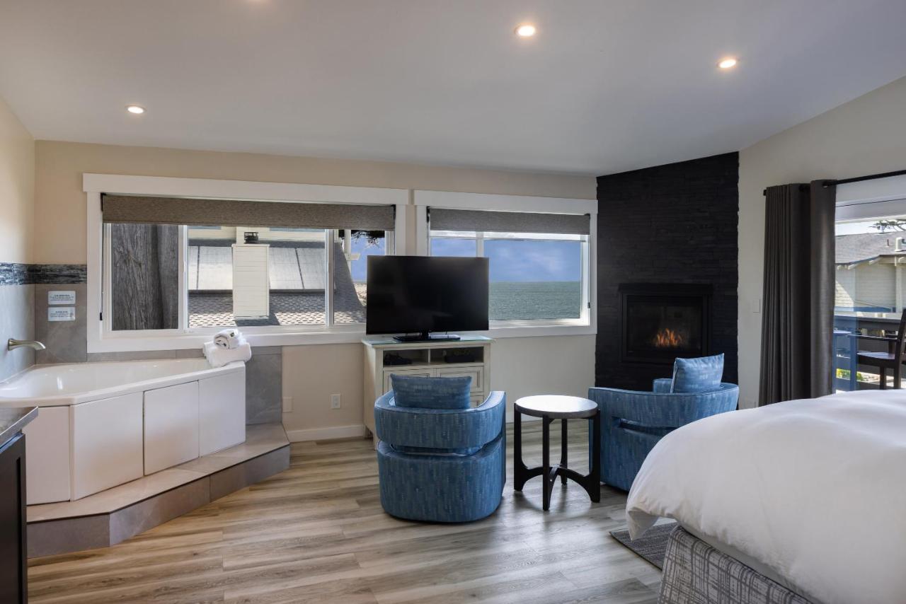 Executive King Room at Cypress Inn On Miramar Beach