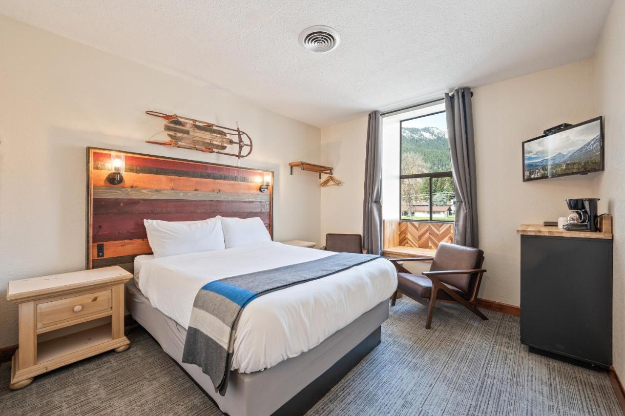 | Bavarian Ritz Hotel
