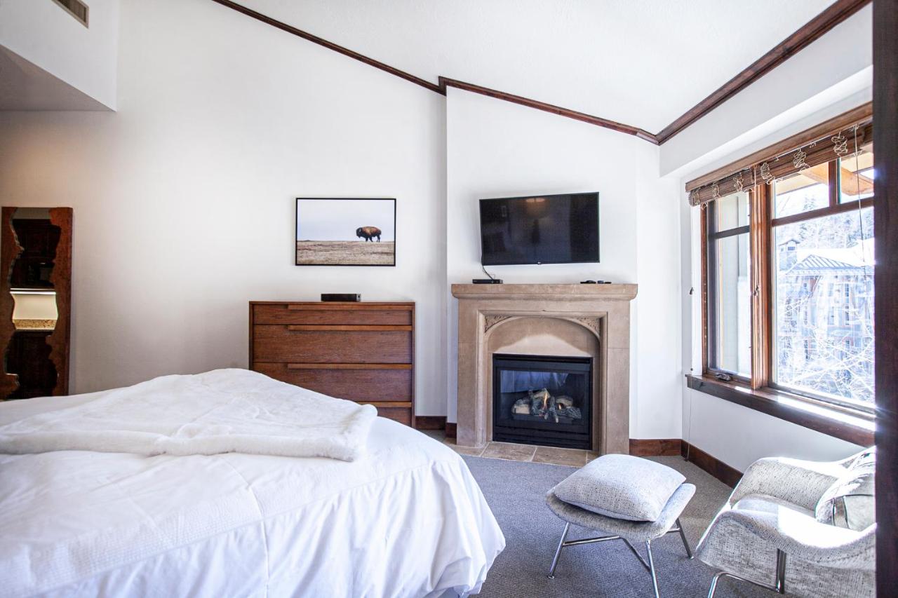 | Hyatt at the Canyons by Lespri Management