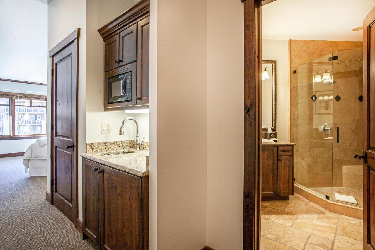 | Hyatt at the Canyons by Lespri Management