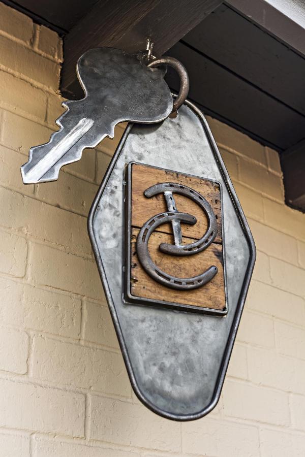  | The Downtown Clifton Hotel
