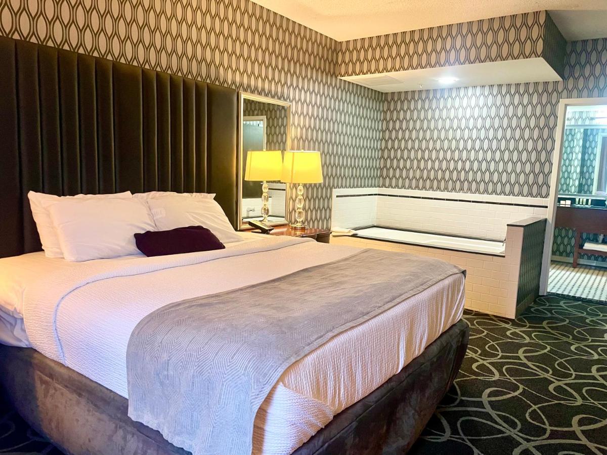 | Park Manor Hotel